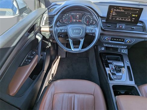 Used 2022 Audi Q5 2.0T Premium w/ Convenience Package image 18