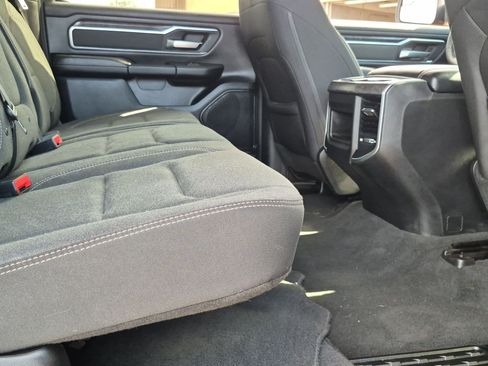 Used 2019 RAM 1500 Big Horn RWD image 24