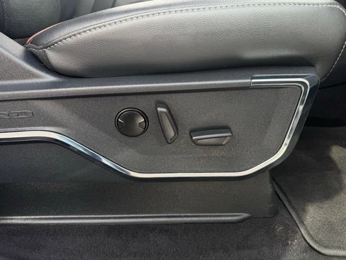 Used 2023 Ford F150 Lariat image 35