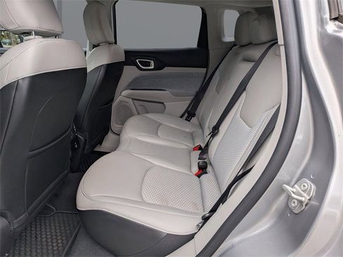 Used 2022 Jeep Compass Latitude w/ Convenience Group image 17