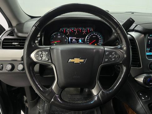 Used 2018 Chevrolet Suburban Premier image 21