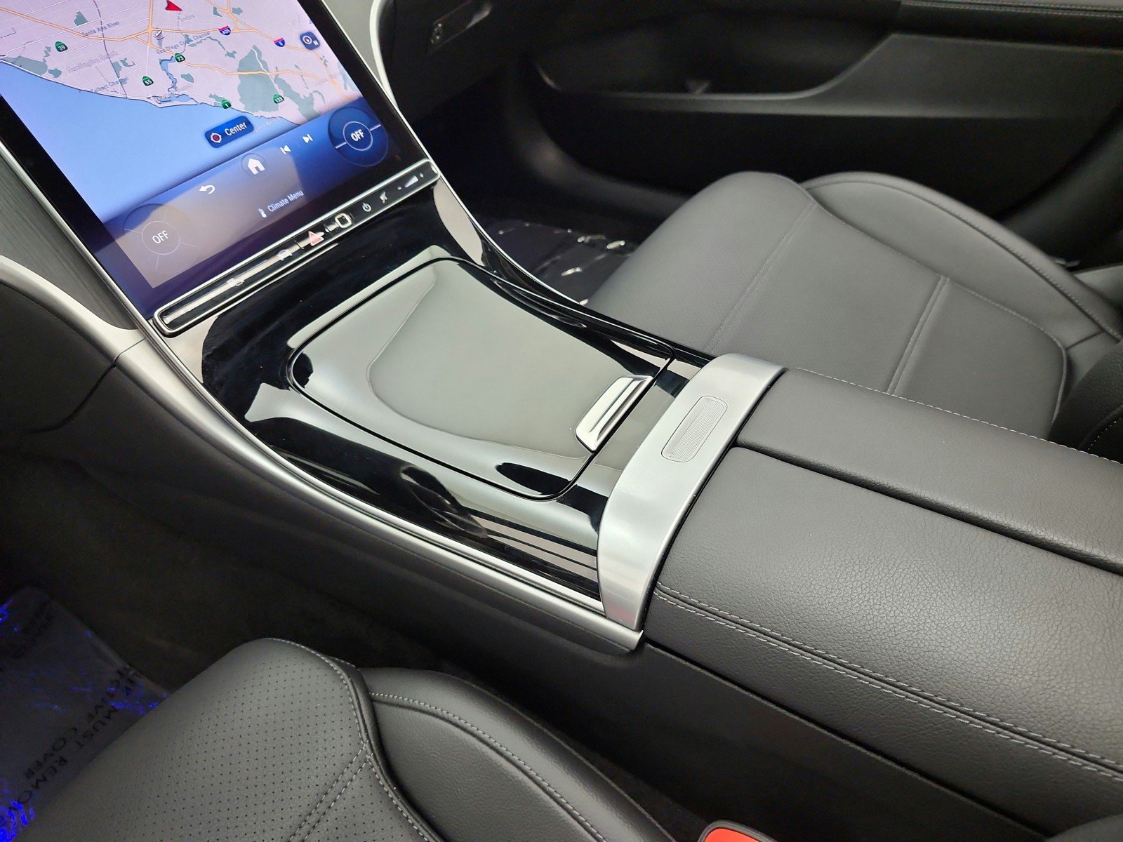 Certified 2024 Mercedes-Benz C 300 Sedan image 11