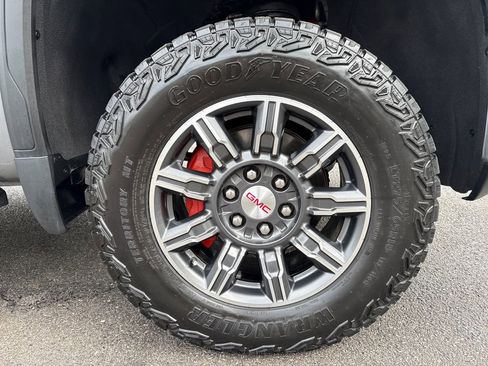 Certified 2021 GMC Sierra 1500 AT4 w/ AT4 Premium Package AWD/4WD image 14