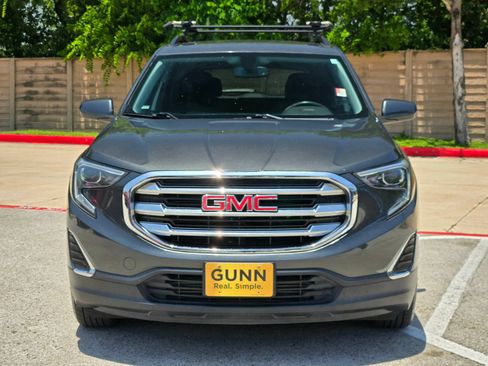 Used 2019 GMC Terrain SLE w/ Driver Convenience Package FWD image 8