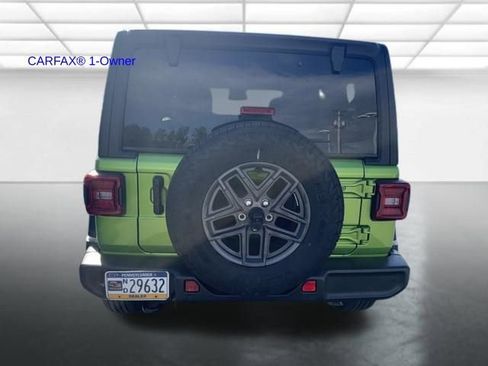 Used 2025 Jeep Wrangler Sport S image 13