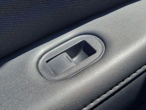 Used 2022 Honda HR-V EX image 16