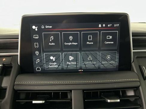 Certified 2022 GMC Yukon SLT w/ SLT Premium Package AWD/4WD image 13