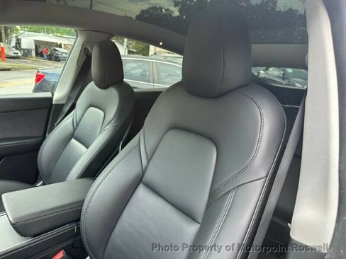 Used 2022 Tesla Model Y Performance AWD/4WD image 13