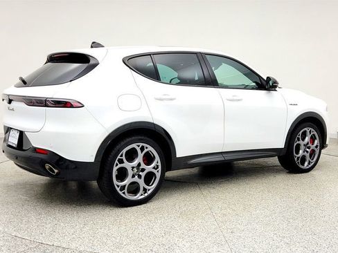 Used 2024 Alfa Romeo Tonale Veloce image 5