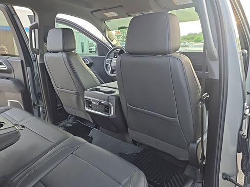 Used 2025 Chevrolet Silverado 1500 LTZ w/ LTZ Convenience Package II AWD/4WD image 16