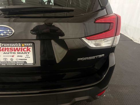 Certified 2023 Subaru Forester Premium image 18