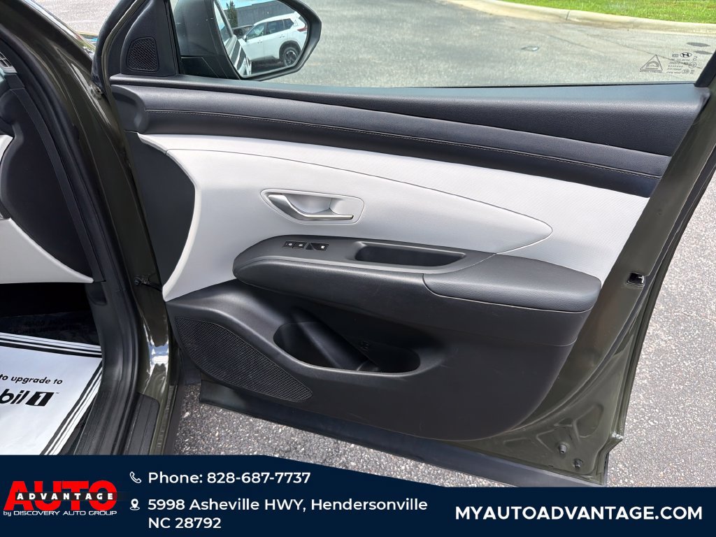 Used 2025 Hyundai Tucson SEL AWD/4WD image 38