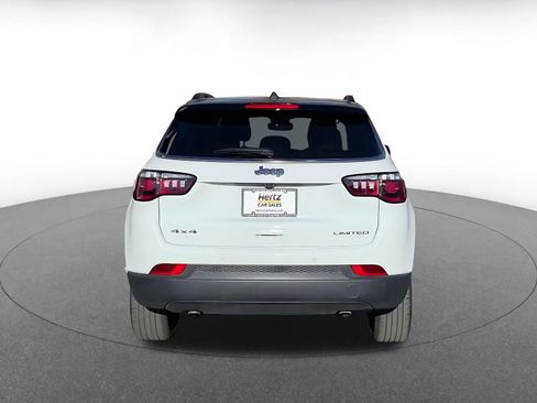 Used 2025 Jeep Compass Limited image 12