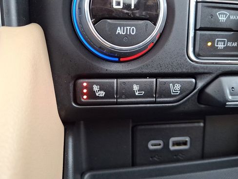 Used 2024 Chevrolet Tahoe Premier image 26