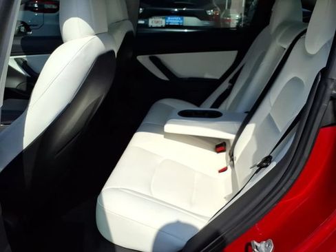 Used 2018 Tesla Model 3 AWD/4WD image 7