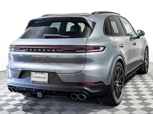 New 2026 Porsche Cayenne S image 9