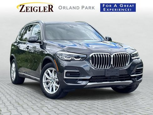 Certified 2022 BMW X5 xDrive40i w/ Premium Package AWD/4WD image 1