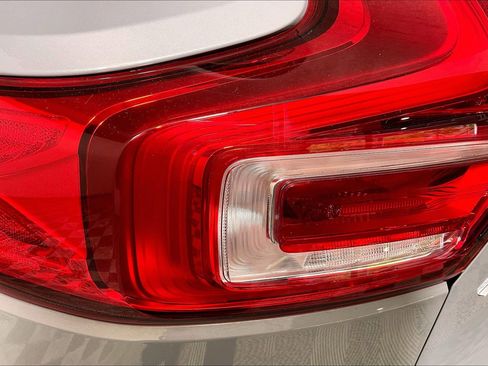 Used 2025 Volvo XC40 B5 Plus w/ Protection Package Premier AWD/4WD image 32