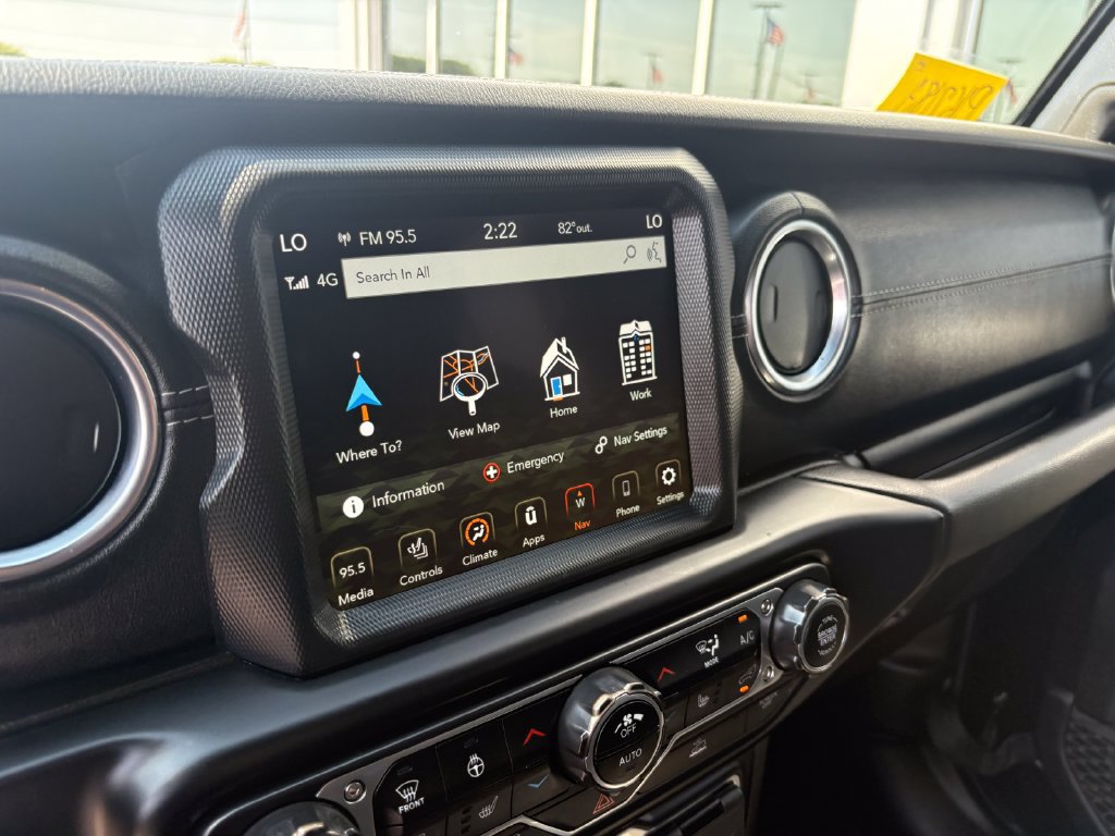 Used 2022 Jeep Wrangler Unlimited Sahara w/ Cold Weather Group AWD/4WD image 14