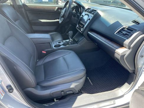 Used 2018 Subaru Outback 2.5i Limited AWD/4WD image 34