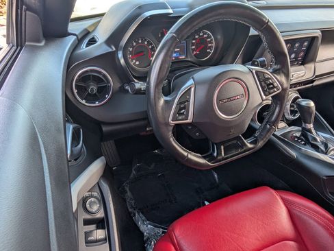 Used 2021 Chevrolet Camaro LT image 10