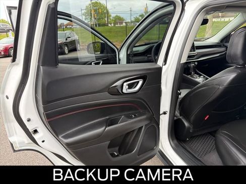 Used 2022 Jeep Compass Trailhawk w/ Trailhawk Convenience Group AWD/4WD image 17