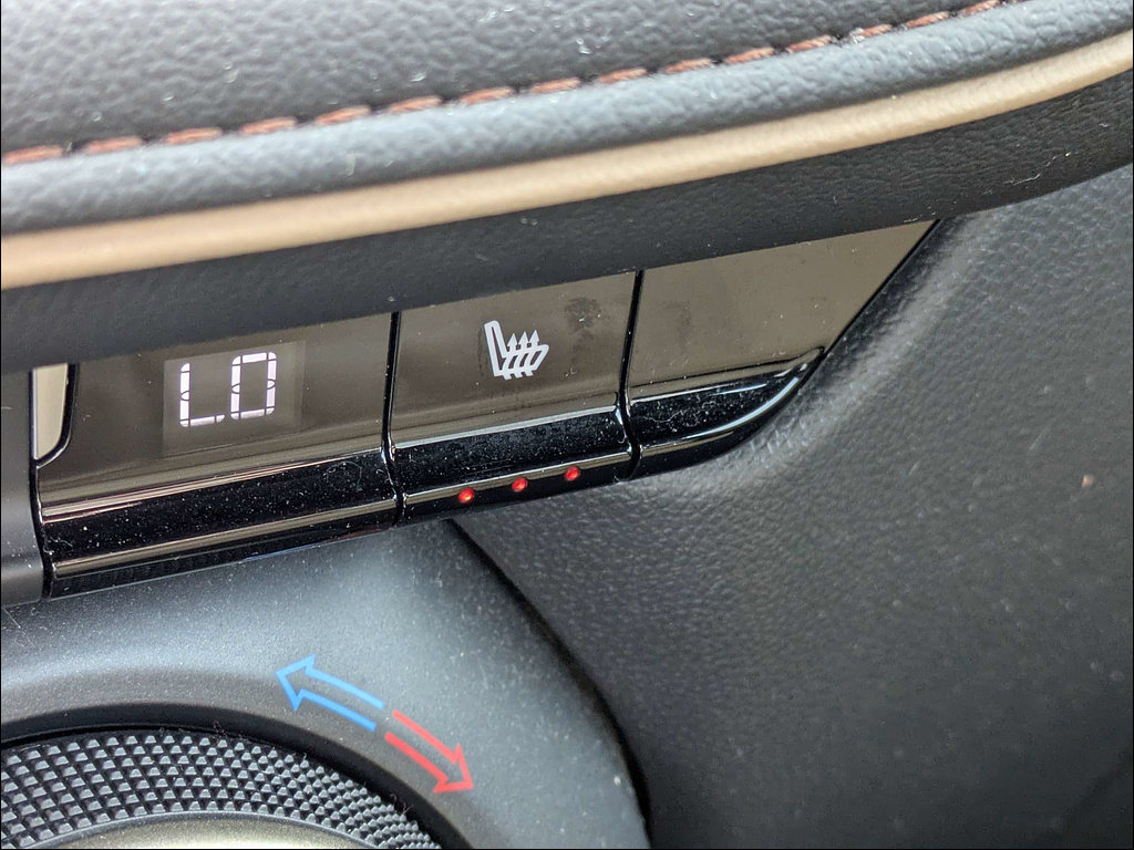 Used 2024 Chevrolet Blazer Premier w/ Driver Confidence II Package FWD image 24