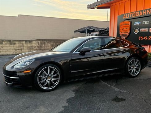 Used 2018 Porsche Panamera 4S image 7