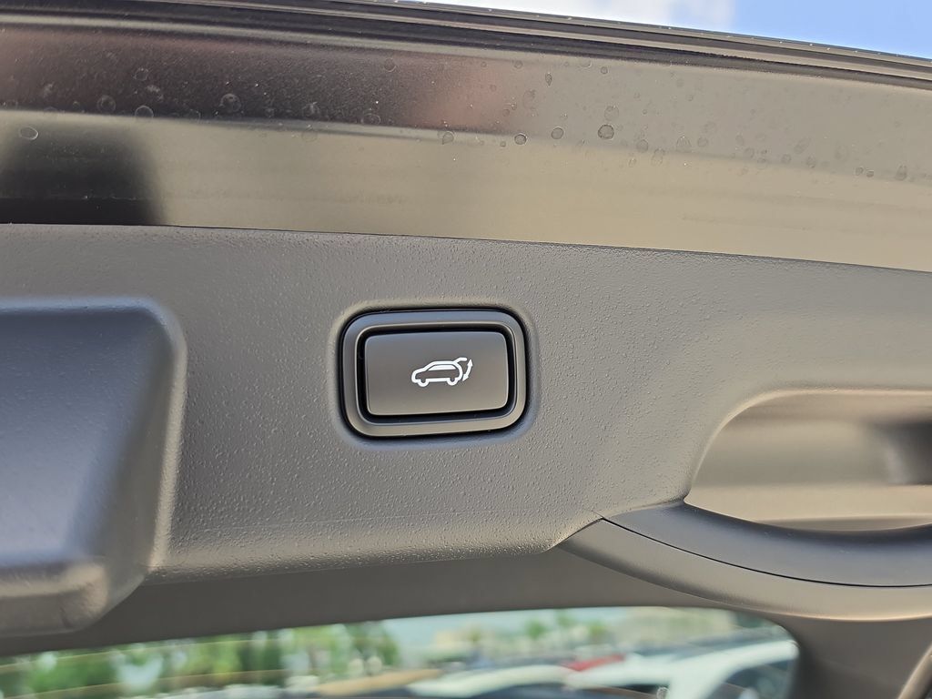 New 2026 Kia Niro SX Touring FWD image 11