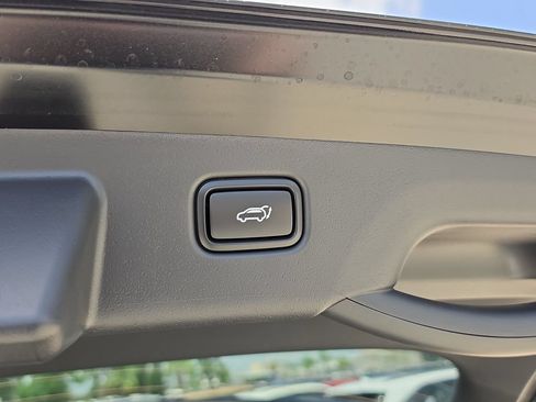New 2026 Kia Niro SX Touring FWD image 11