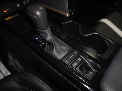 Certified 2025 Toyota Camry SE image 20