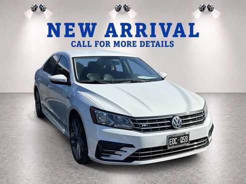 Used 2017 Volkswagen Passat 1.8T R-Line FWD image 5