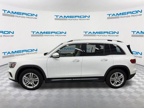 Used 2020 Mercedes-Benz GLB 250 w/ Premium Package image 2