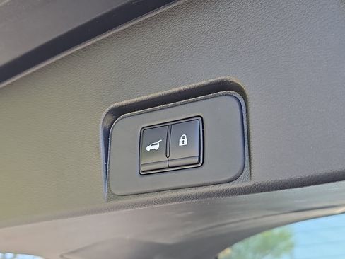 Used 2023 Nissan Rogue SL w/ SL Premium Package AWD/4WD image 9