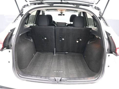 Used 2022 Nissan Kicks SR image 41