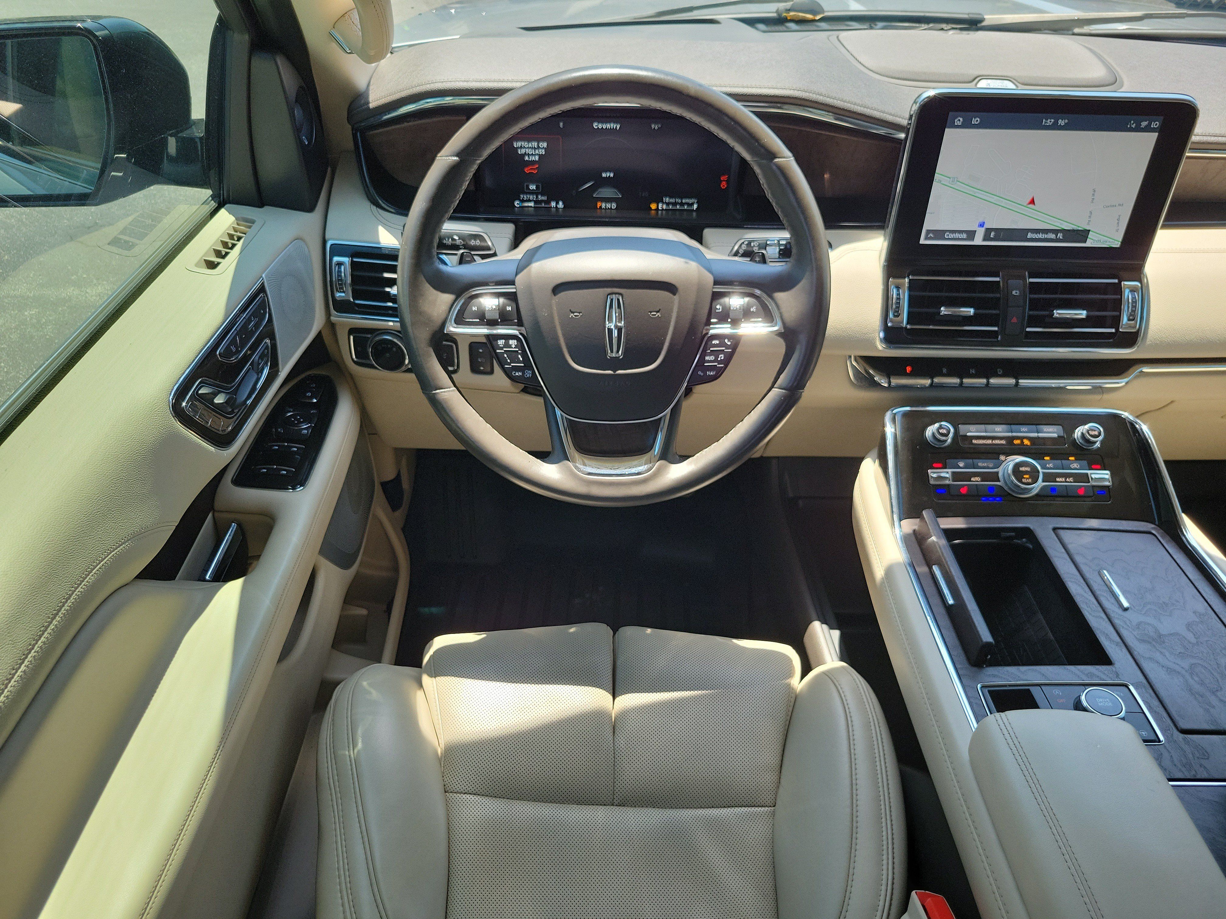 Used 2021 Lincoln Navigator Reserve w/ Luxury Package AWD/4WD image 22