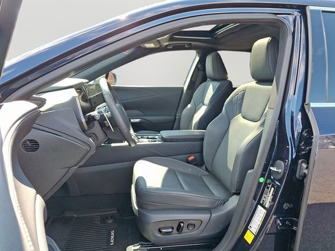 Used 2023 Lexus RX 350 Premium w/ Accessory Package AWD/4WD image 14