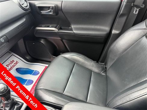 Used 2021 Toyota Tacoma TRD Off-Road w/ TRD Premium Off Road Package image 24