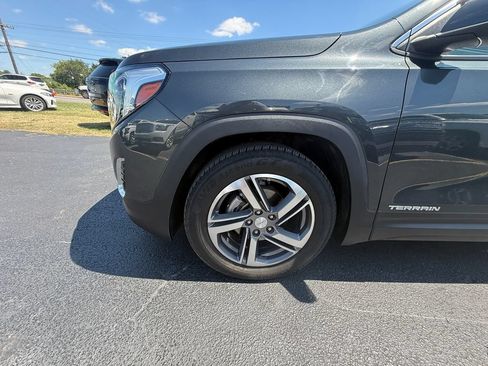 Used 2018 GMC Terrain SLT w/ Infotainment Package II FWD image 10