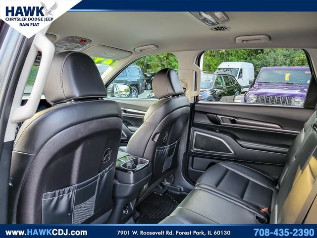 Used 2024 Kia Telluride LX AWD/4WD image 12