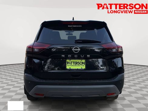 Used 2023 Nissan Rogue SV FWD image 3