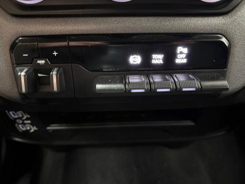 Used 2020 RAM 2500 Tradesman image 21