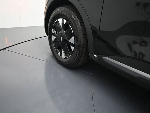 New 2026 Kia Sportage LX image 12