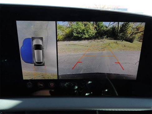 New 2026 Cadillac Optiq Luxury 2 image 25