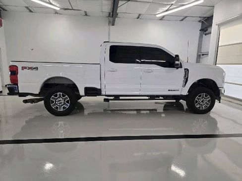 Used 2024 Ford F250 Lariat w/ FX4 Off-Road Package AWD/4WD image 10