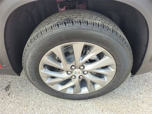 New 2026 Buick Enclave Preferred w/ Power Package image 18