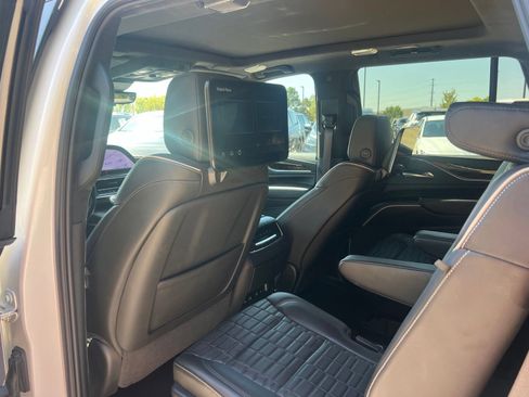 Used 2024 Cadillac Escalade Sport Platinum AWD/4WD image 18