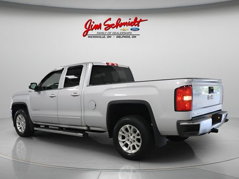 Used 2017 GMC Sierra 1500 SLE w/ Suspension Package, Off-Road AWD/4WD image 4