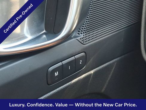 Certified 2023 Volvo XC40 B5 Plus w/ Climate Package AWD/4WD image 24