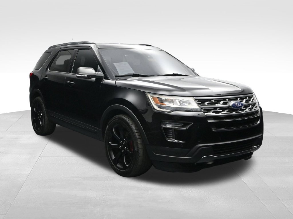 Used 2018 Ford Explorer XLT w/ XLT Appearance Package AWD/4WD image 7